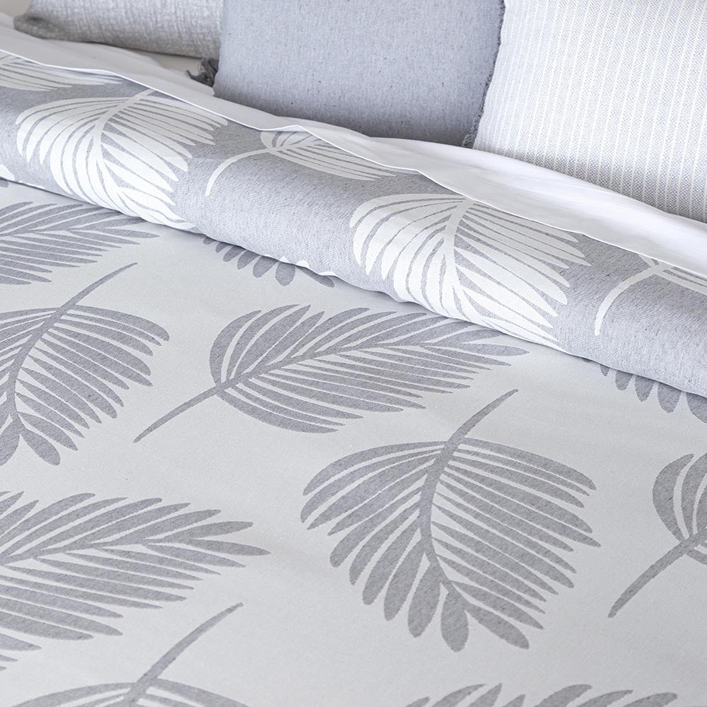 COLCHA REVERSIBLE OROPESA GRIS